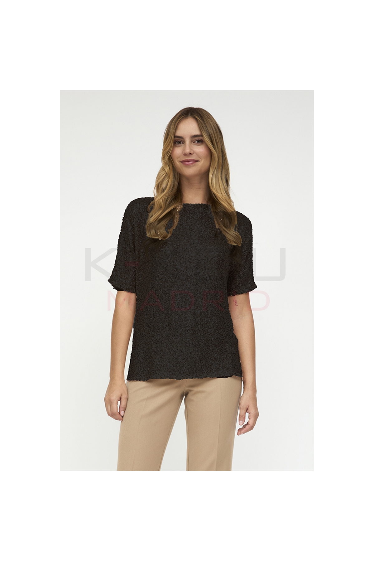 BLUSA NEGRA LENTEJUELAS K-KOU 20607BRONCITA