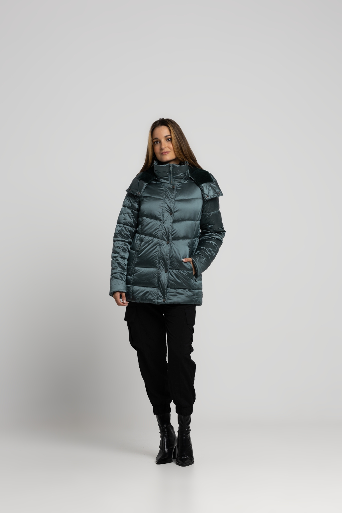 PARKA CAPUCHA BRILLO ARNO50205