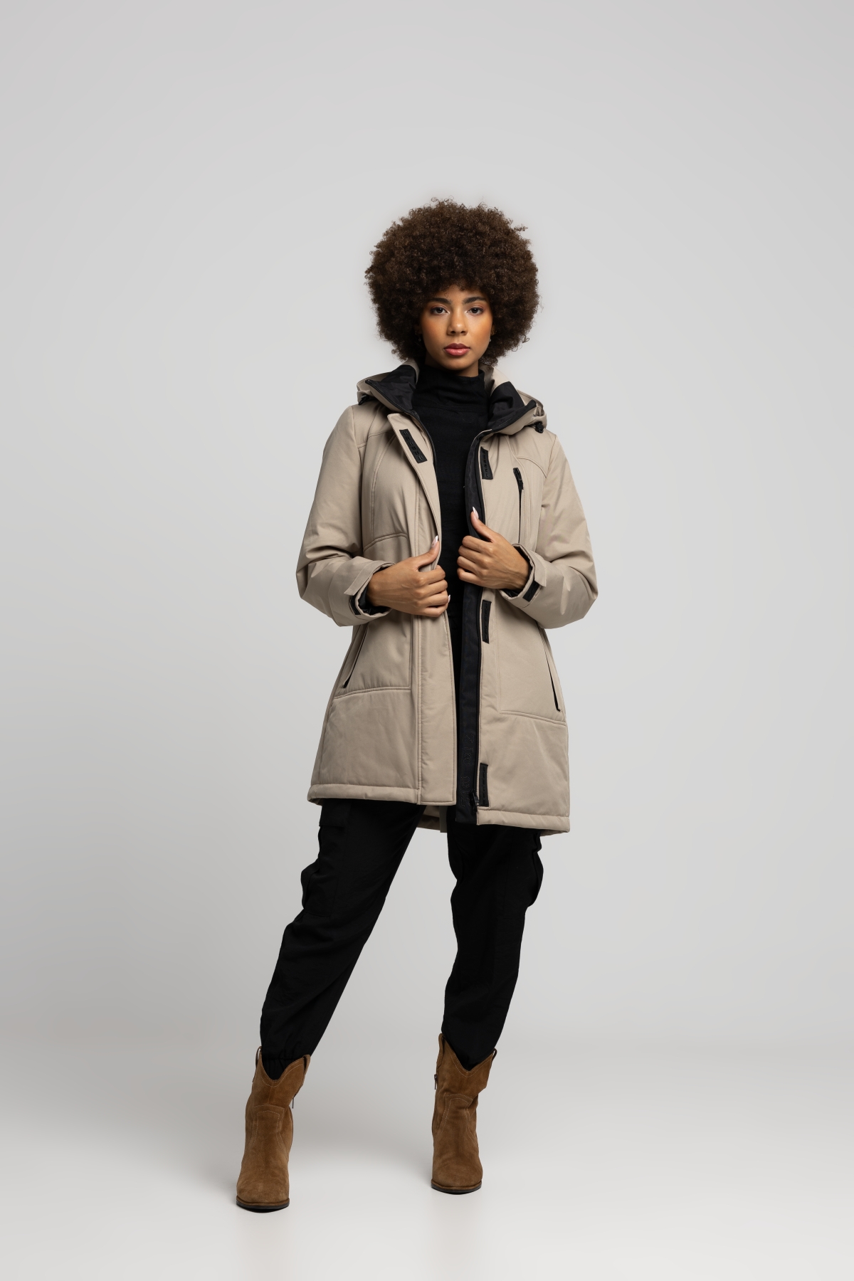 PARKA DEPORTIVA CAPUCHA ALPES50102